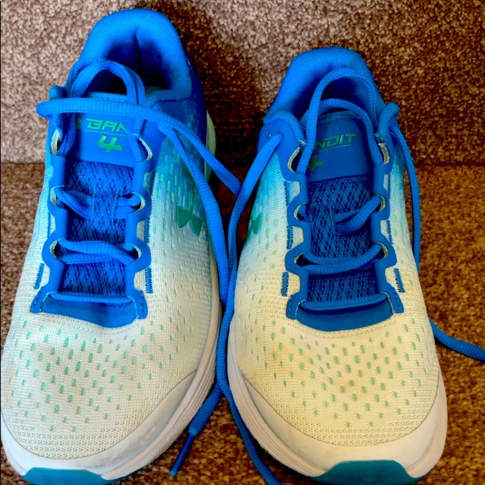 Brand new Under Armour girls sneakers size 3.5